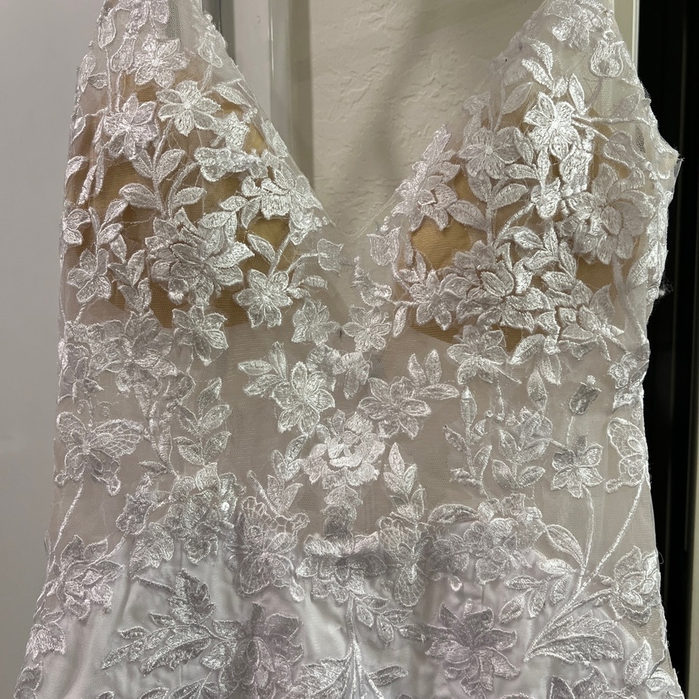 Mermaid Wedding Dress - Picture 3 of 7